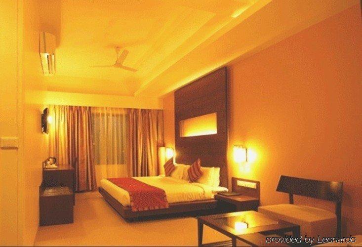 패브호텔 사다난드 힌제와디 Pimpri-Chinchwad 외부 사진